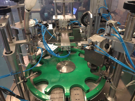 Machine de pressage de bouchon de remplissage de parfum ZHS-50